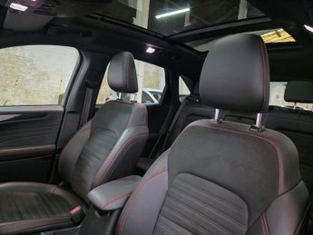 FORD KUGA 2.5 Duratec 14.4kWh ST-Line X Edition SUV 5dr Petrol Plug-in Hyb