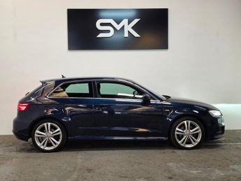 AUDI A3 2.0 TDI S line Hatchback 3dr Diesel S Tronic Auto 6Spd quattro E
