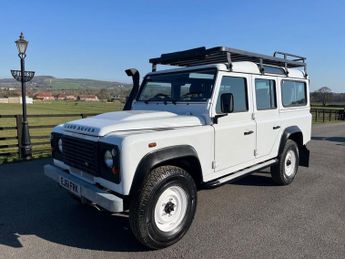 Land Rover Defender 122BHP 2.2 TDCi SUV Double Cab 5dr Diesel Manual 4WD MWB Euro 5 