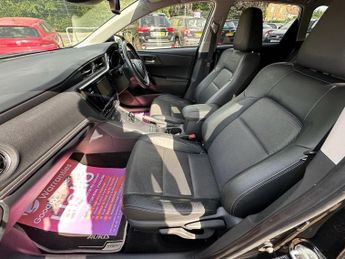 TOYOTA AURIS 1.8 VVT-h Excel Hatchback 5dr Petrol Hybrid CVT Euro 6 (s/s) (13