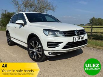 Volkswagen Touareg 3.0 TDI V6 BlueMotion Tech R-Line SUV 5dr Diesel Tiptronic 4WD E