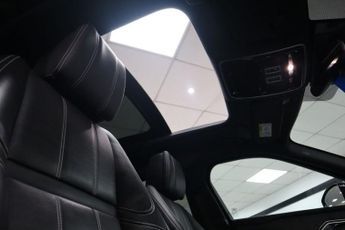 LAND ROVER RANGE ROVER VELAR 2.0 D200 MHEV R-Dynamic HSE Auto 4WD Euro 6 (s/s) (204 ps)