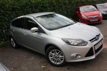 Ford Focus 1.6 Titanium Hatchback 5dr Petrol Manual Euro 5 (125 ps)