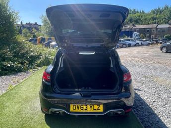 RENAULT CLIO 1.6 TCe Renaultsport Lux Hatchback 5dr Petrol EDC Euro 5 (200 ps