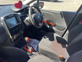 RENAULT CLIO 1.6 TCe Renaultsport Lux Hatchback 5dr Petrol EDC Euro 5 (200 ps