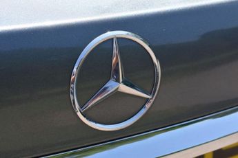 MERCEDES-BENZ E-CLASS 2.0 E220d AMG Line Saloon 4dr Diesel G-Tronic+ Euro 6 (s/s) (194
