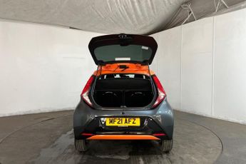 TOYOTA AYGO 1.0 VVT-i JBL Edition Hatchback 5dr Petrol x-shift Euro 6 (71 ps