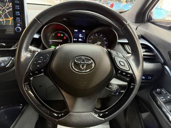 TOYOTA C-HR 1.8 VVT-h Design SUV 5dr Petrol Hybrid CVT Euro 6 (s/s) (122 ps)