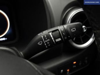 HYUNDAI KONA 64kWh Premium SUV 5dr Electric Auto (10.5kW Charger) (204 ps)