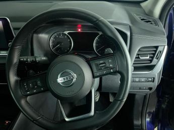 NISSAN QASHQAI 1.3 DIG-T MHEV Acenta Premium SUV 5dr Petrol Hybrid XTRON Euro 6