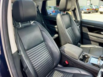 LAND ROVER DISCOVERY SPORT 2.0 D180 MHEV SE SUV 5dr Diesel Auto 4WD Euro 6 (s/s) (180 ps)