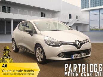 Renault Clio 1.2 16V Dynamique MediaNav Hatchback 5dr Petrol Manual Euro 5 (7