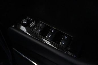 TOYOTA ALPHARD 3.5 Executive Lounge  VAT Q !!!