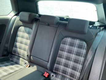 VOLKSWAGEN GOLF 2.0 TDI BlueMotion Tech GTD Hatchback 3dr Diesel DSG Euro 6 (s/s