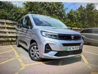 Vauxhall Combo 52kWh Ultimate XL MPV 5dr Electric Auto (7.4kW Charger) (136 ps)