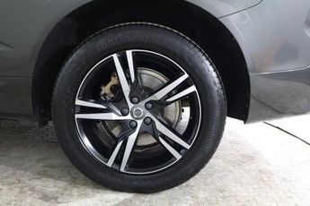 VOLVO XC60 2.0h T6 Recharge 11.6kWh R-Design Auto AWD Euro 6 (s/s) 5dr