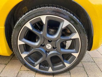 ABARTH 595 1.4 595 COMPETIZIONE 3d 177 BHP 