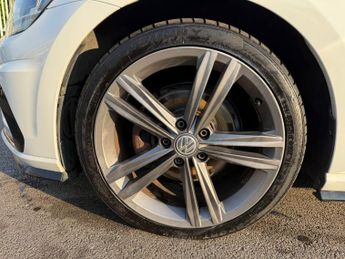 VOLKSWAGEN GOLF 2.0 TDI R-Line Hatchback 5dr Diesel DSG Euro 6 (s/s) (150 ps)