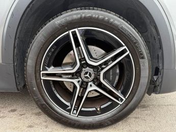 MERCEDES-BENZ GLB 1.3 GLB200 MHEV AMG Line (Premium) SUV 5dr Petrol Hybrid 7G-DCT 