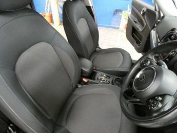 MINI COUNTRYMAN 1.5 7.6kWh Cooper SE Classic SUV 5dr Petrol Plug-in Hybrid Auto 