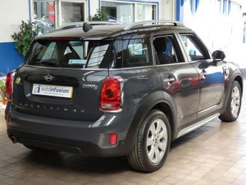 MINI COUNTRYMAN 1.5 7.6kWh Cooper SE Classic SUV 5dr Petrol Plug-in Hybrid Auto 