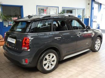 MINI COUNTRYMAN 1.5 7.6kWh Cooper SE Classic SUV 5dr Petrol Plug-in Hybrid Auto 