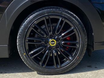 MINI Electric Hatch Cooper SE 32.6kWh Level 2 Hatchback 3dr Electric Auto (184 ps)