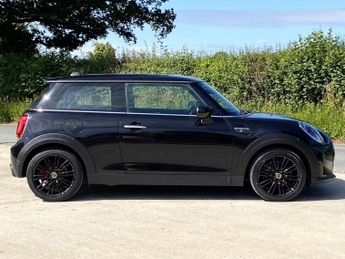 MINI Electric Hatch Cooper SE 32.6kWh Level 2 Hatchback 3dr Electric Auto (184 ps)