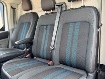FORD TRANSIT CUSTOM 2.0 300 EcoBlue Sport Panel Van 5dr Diesel Auto L2 H1 Euro 6 (s/