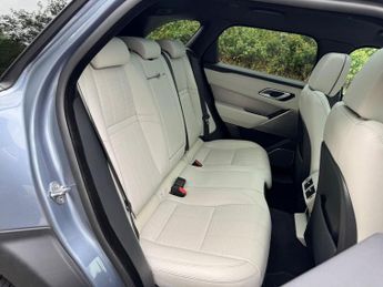 LAND ROVER RANGE ROVER VELAR 2.0 D240 R-Dynamic HSE SUV 5dr Diesel Auto 4WD Euro 6 (s/s) (240