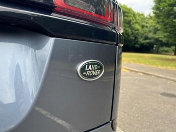 LAND ROVER RANGE ROVER VELAR 2.0 D240 R-Dynamic HSE SUV 5dr Diesel Auto 4WD Euro 6 (s/s) (240