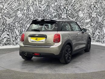 MINI HATCH 1.5 Cooper Exclusive Hatchback 3dr Petrol Manual Euro 6 (s/s) (1
