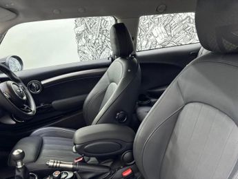 MINI HATCH 1.5 Cooper Exclusive Hatchback 3dr Petrol Manual Euro 6 (s/s) (1