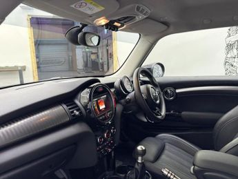 MINI HATCH 1.5 Cooper Exclusive Hatchback 3dr Petrol Manual Euro 6 (s/s) (1