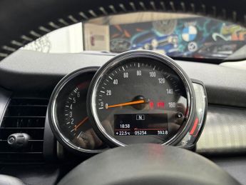 MINI HATCH 1.5 Cooper Exclusive Hatchback 3dr Petrol Manual Euro 6 (s/s) (1
