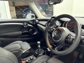 MINI HATCH 1.5 Cooper Exclusive Hatchback 3dr Petrol Manual Euro 6 (s/s) (1