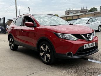 Nissan Qashqai 1.2 DIG-T n-tec+ SUV 5 Door Petrol Manual Red 2WD Euro 6 