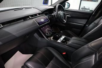 LAND ROVER RANGE ROVER VELAR 2.0 D180 R-Dynamic HSE SUV 5dr Diesel Auto 4WD Euro 6 (s/s) (180