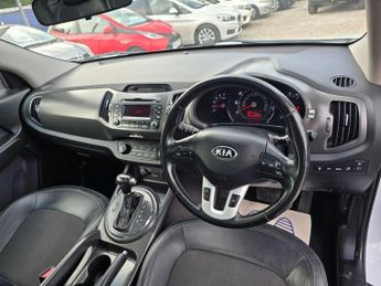 KIA SPORTAGE 2.0 CRDi KX-2 SUV 5dr Diesel Auto AWD Euro 5 (134 bhp)