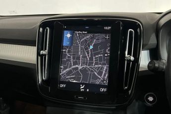 VOLVO XC40 1.5 T3 Momentum SUV 5dr Petrol Manual Euro 6 (s/s) (156 ps) Touc
