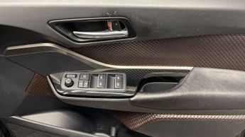 TOYOTA C-HR 1.8 VVT-h Excel SUV 5dr Petrol Hybrid CVT Euro 6 (s/s) (122 ps)