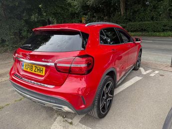 MERCEDES-BENZ GLA 2.1 GLA220d AMG Line (Premium Plus) SUV 5dr Diesel 7G-DCT 4MATIC