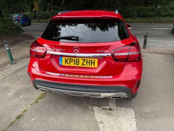 MERCEDES-BENZ GLA 2.1 GLA220d AMG Line (Premium Plus) SUV 5dr Diesel 7G-DCT 4MATIC