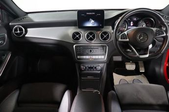 MERCEDES-BENZ GLA 2.1 GLA220d AMG Line (Premium Plus) SUV 5dr Diesel 7G-DCT 4MATIC
