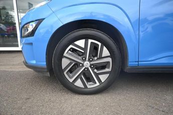 HYUNDAI KONA 64kWh Premium SUV 5dr Electric Auto (10.5kW Charger) (204 ps)