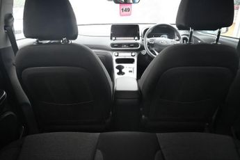 HYUNDAI KONA 64kWh Premium SUV 5dr Electric Auto (10.5kW Charger) (204 ps)
