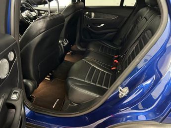 MERCEDES-BENZ GLC 2.0 GLC300d AMG Line (Premium Plus) Coupe 5dr Diesel G-Tronic+ 4