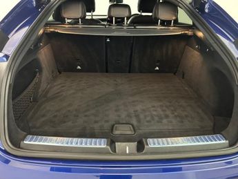 MERCEDES-BENZ GLC 2.0 GLC300d AMG Line (Premium Plus) Coupe 5dr Diesel G-Tronic+ 4