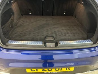 MERCEDES-BENZ GLC 2.0 GLC300d AMG Line (Premium Plus) Coupe 5dr Diesel G-Tronic+ 4