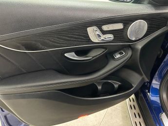 MERCEDES-BENZ GLC 2.0 GLC300d AMG Line (Premium Plus) Coupe 5dr Diesel G-Tronic+ 4